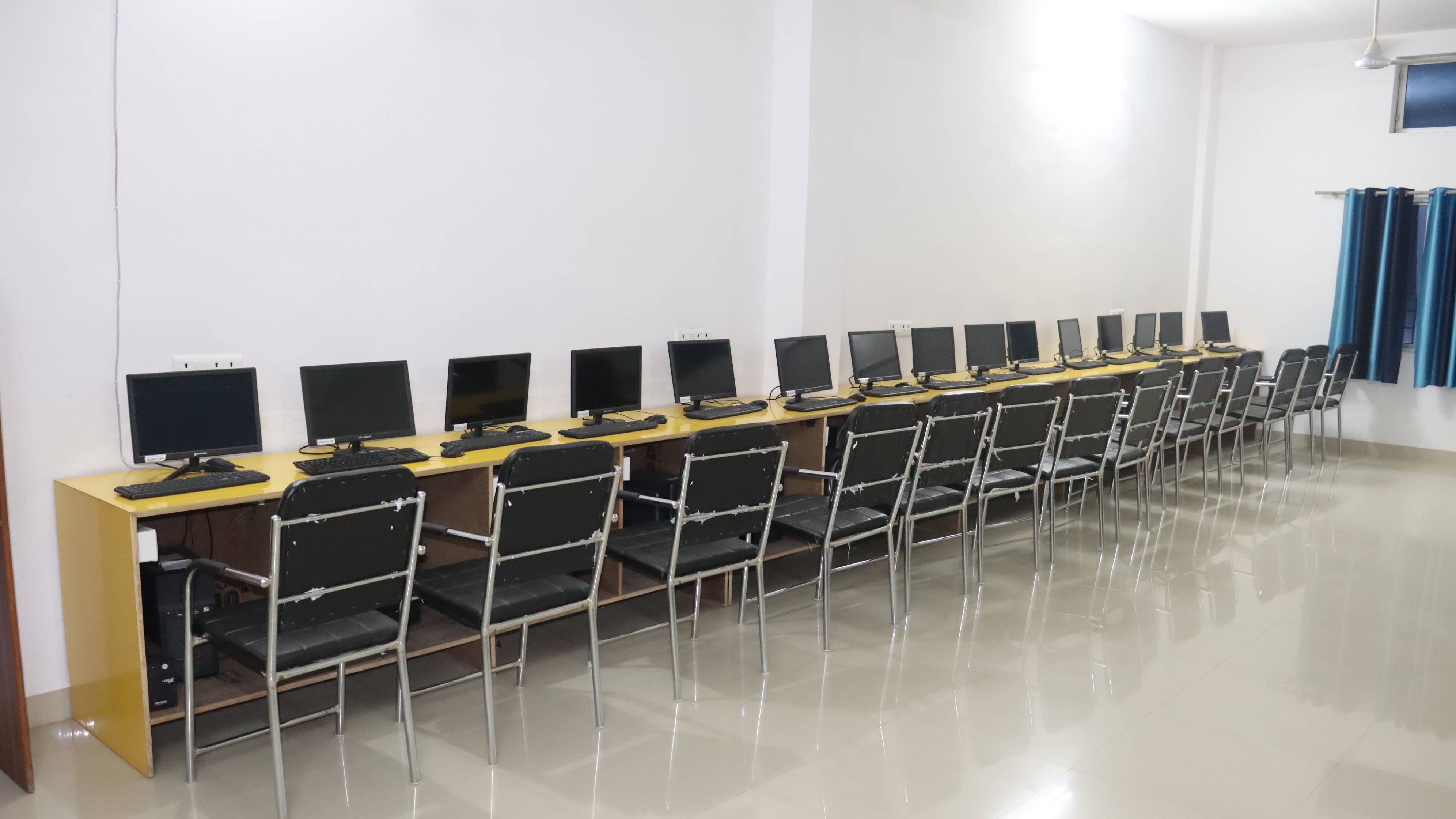 COMPUTER Lab